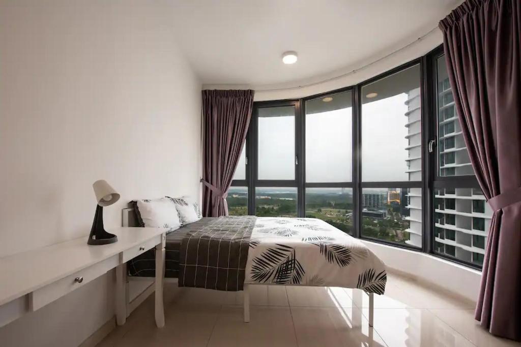 Homely & Cozy 2BR Suite 5mins to Legoland Views photo 4