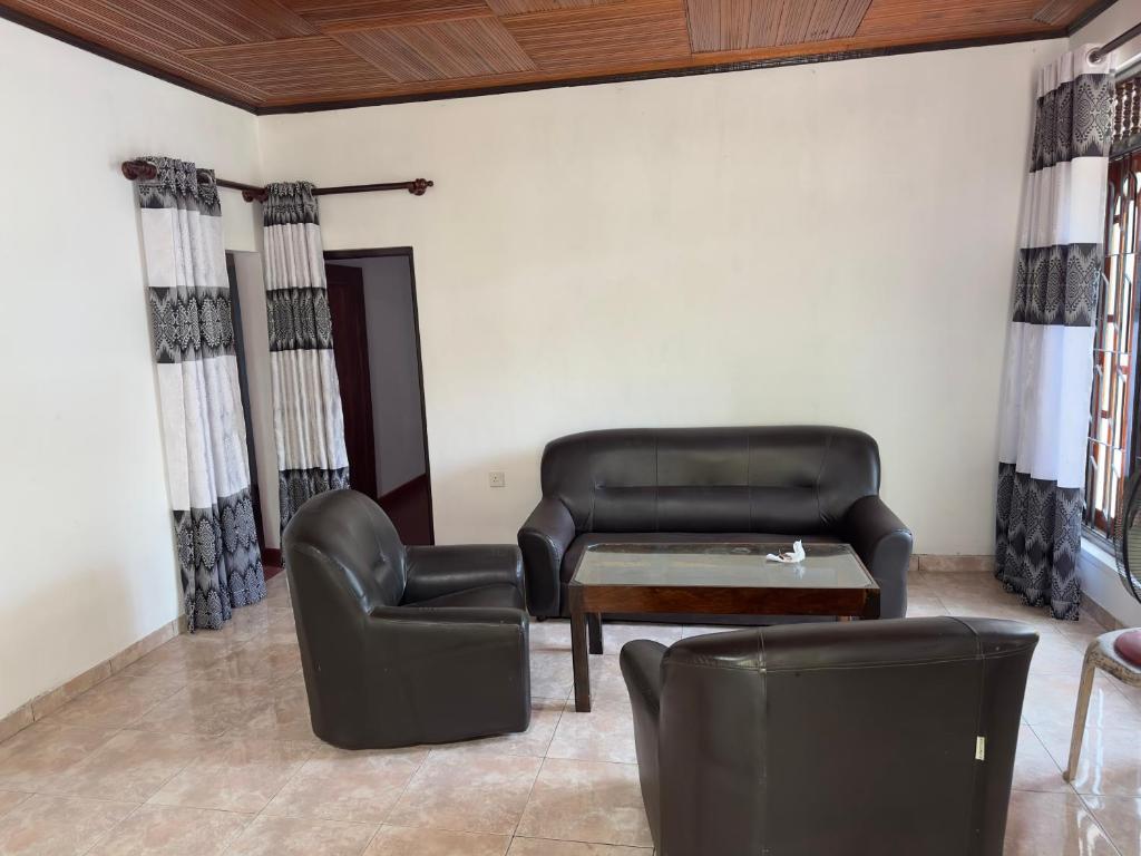 Relax Home Pinnawala photo 2