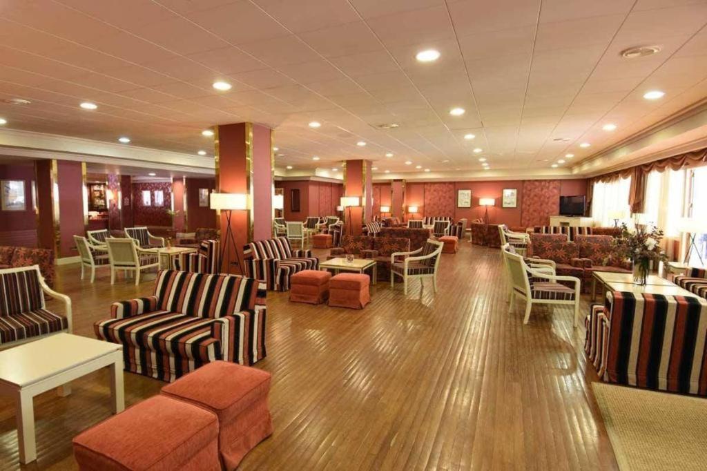 Hotel Husa Tuca photo 1