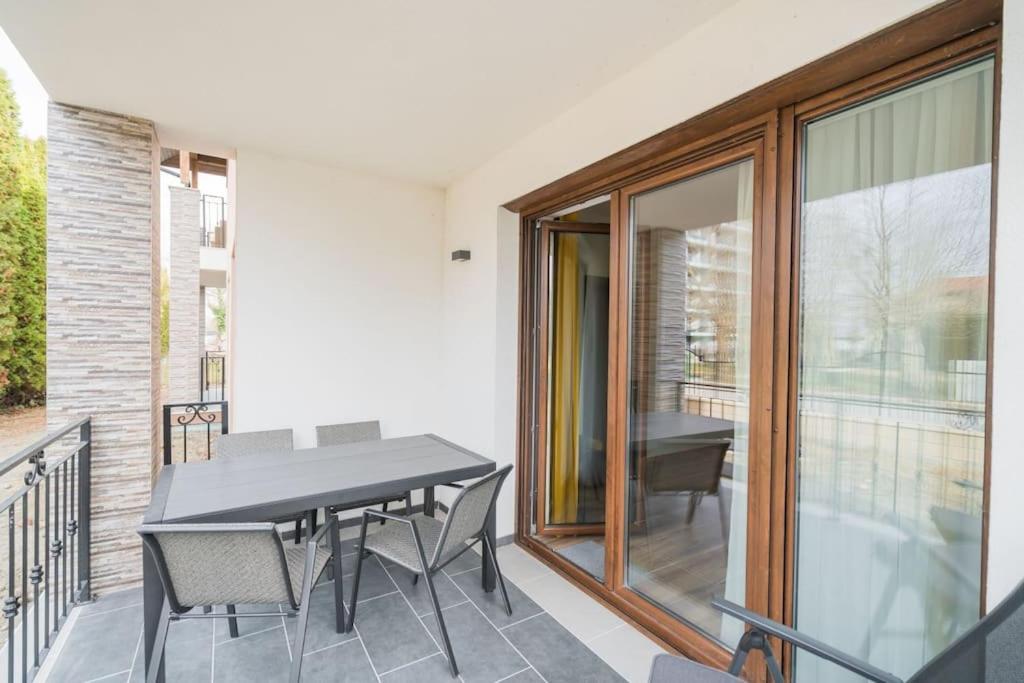 Honvéd 77 II. Apartman By BLTN photo 1