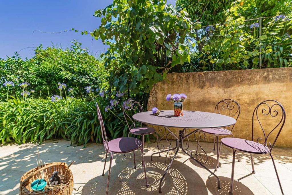 L'eugénie Le bar-sur-loup photo 1