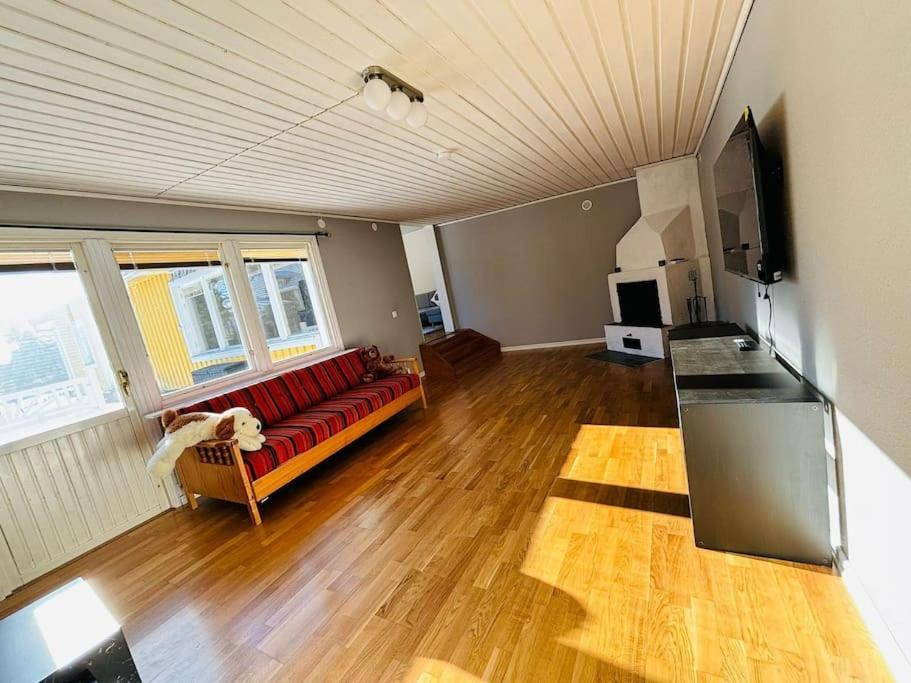 3BDR close to nature a beautiful home LAKE nearby photo 1