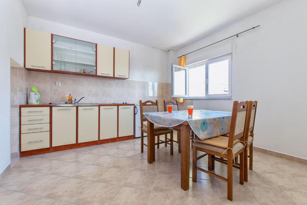 Apartments Beach photo 2