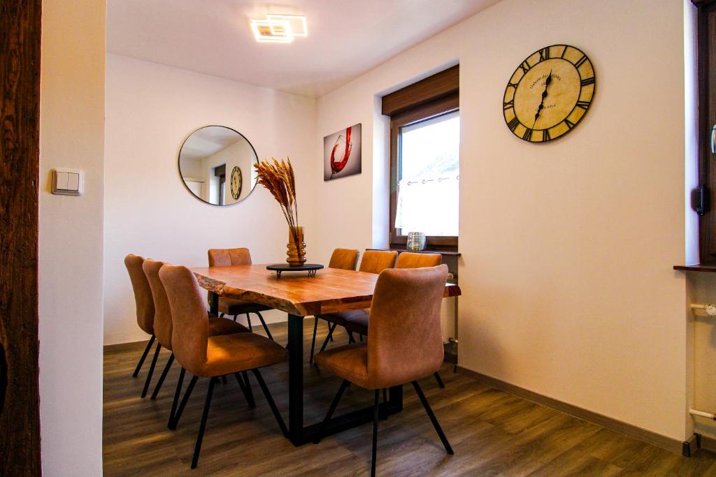 Exklusive Moselidylle: Fewo mit traumhaftem Staustufenblick, Netflix, Terrasse photo 4