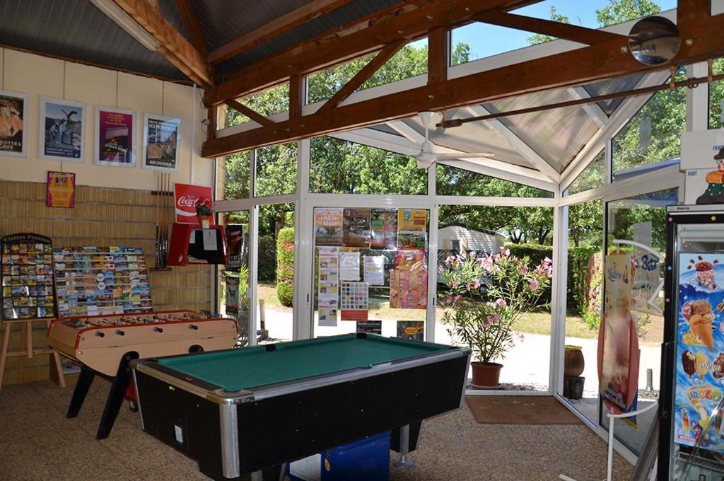 Camping Le Roc photo 2