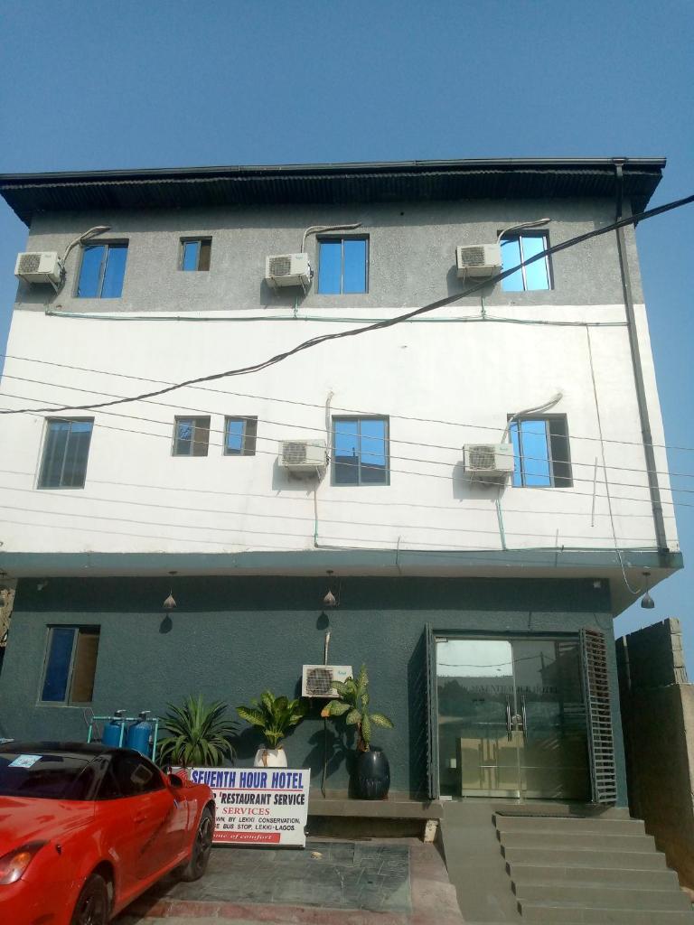 5 bedroom Apartments at Chevron drive