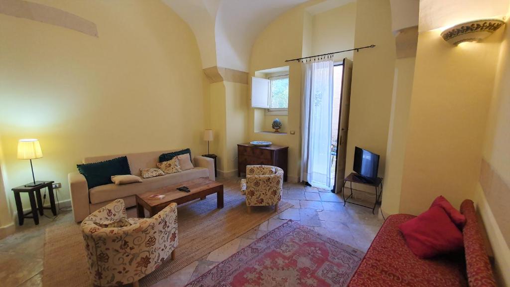 Palazzo Bernardini photo 2