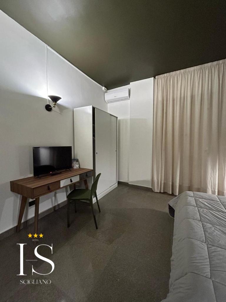 Hotel Scigliano photo 2
