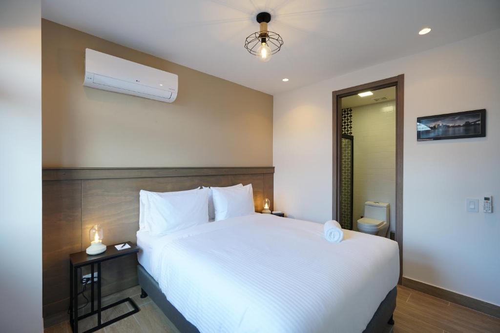 Beautiful 2BR in Casco Viejo photo 1
