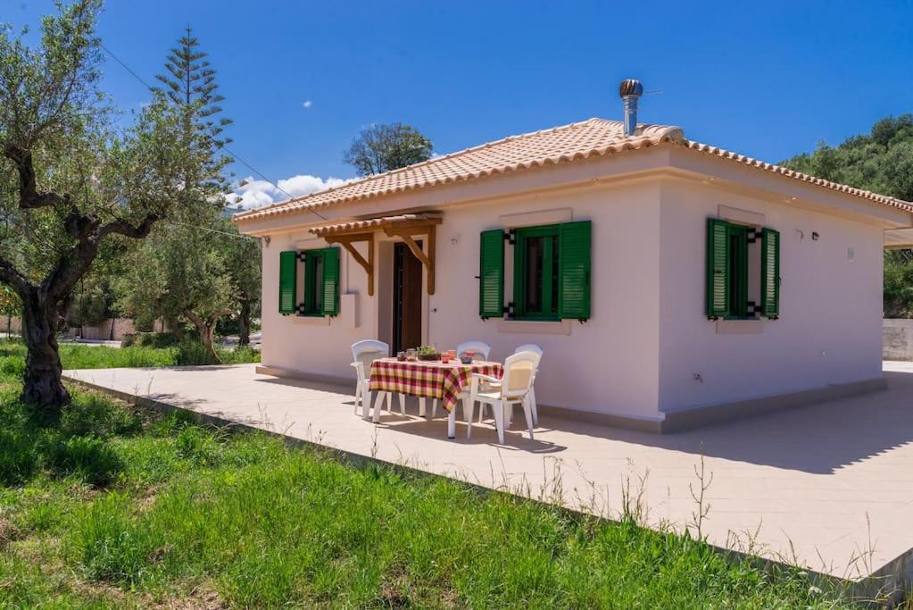 Loxas House, individual and fully equipped house