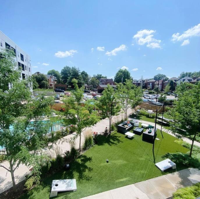 Luxury 2BD - 2BR photo 3