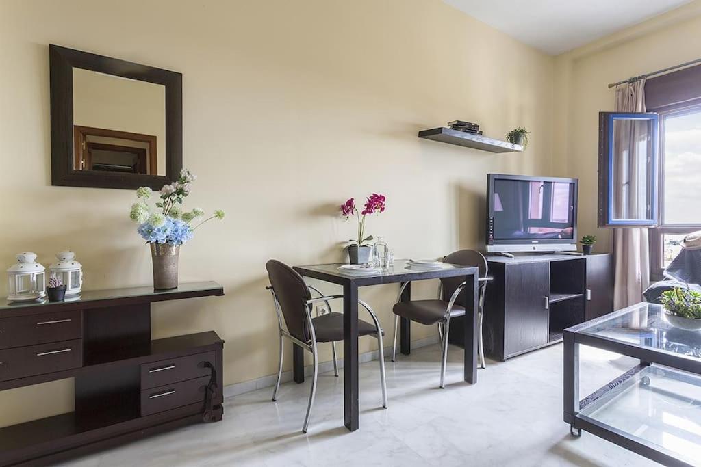 Disfruta Sevilla, LuxBormujos, Apartamento EL MIRADOR photo 2