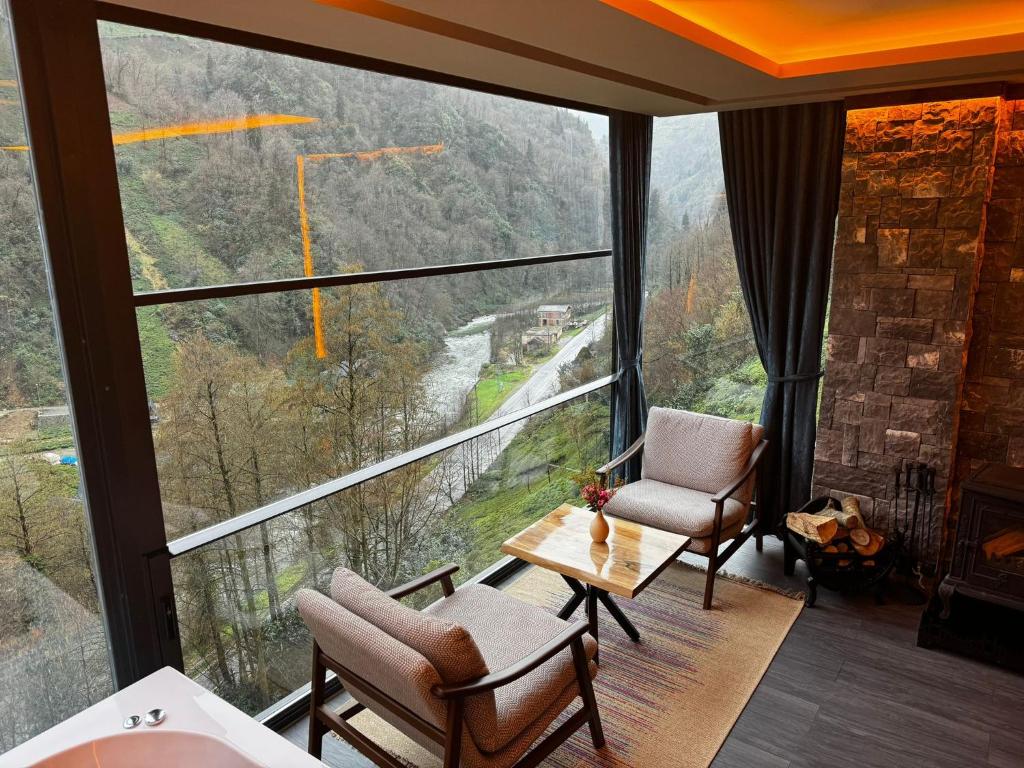 Lotus Çamlıhemşin Suit & Bungalov