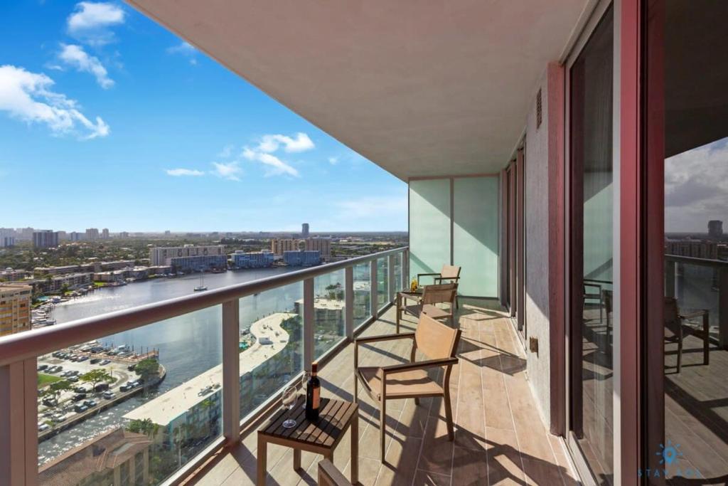Infinite View - Balcony - Pool - Gym - Near Beach image