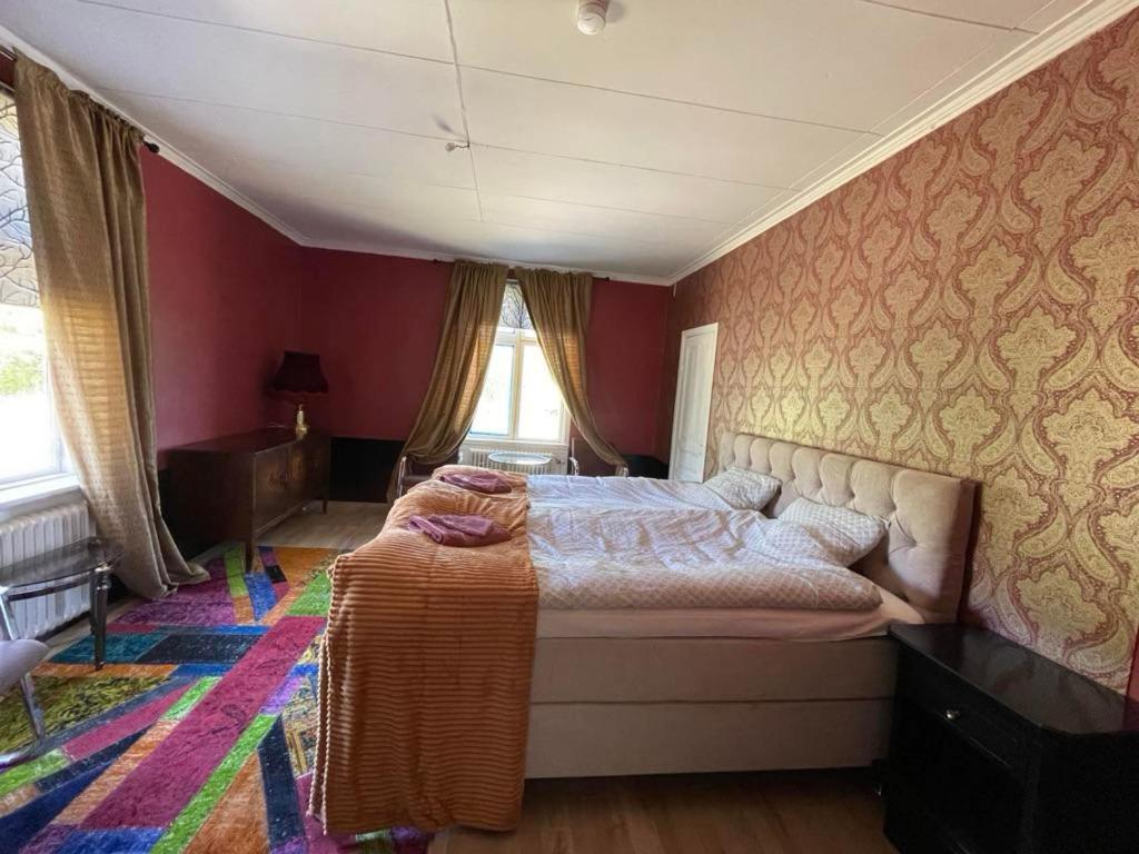 Villa Inez, Koping