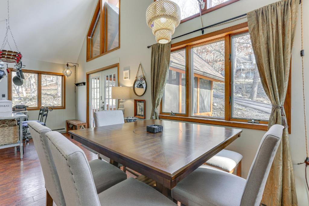 Bushkill Vacation Rental with Community Amenities! photo 1