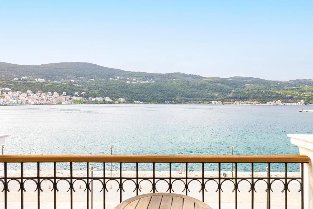 Aeolis Hotel photo 1
