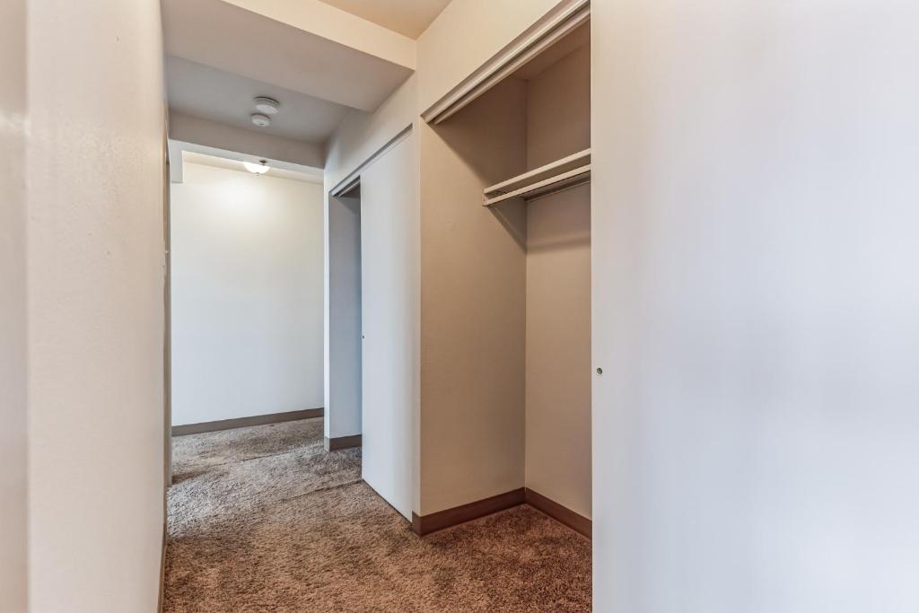 Corporate 1br Suite, Pool, Free Parking, Gym Pp photo 3