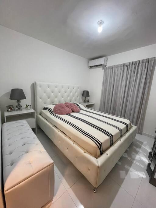 Hermoso apartamento con piscina. photo 2