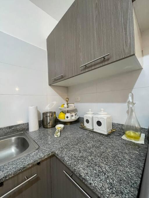 Hermoso apartamento con piscina. photo 3