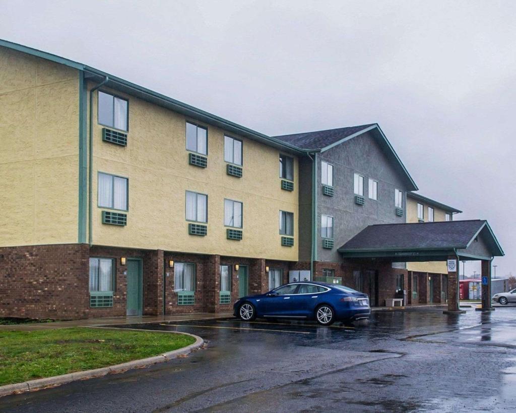 Quality Inn image