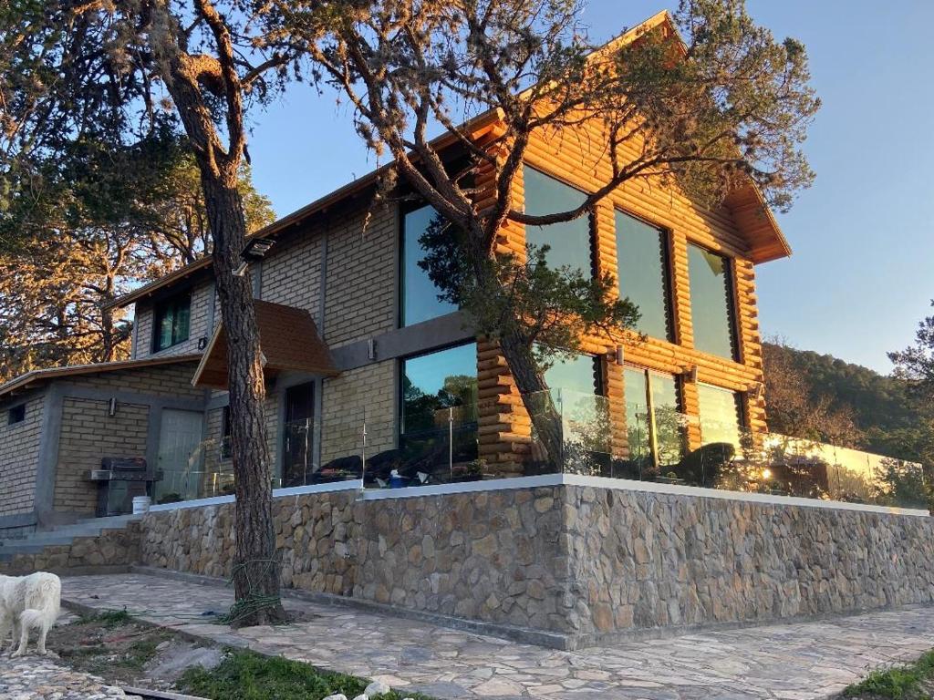 LAS ESTRELLAS CABAÑAS EN EL BOSQUE ARTEAGA COAHUILA mex