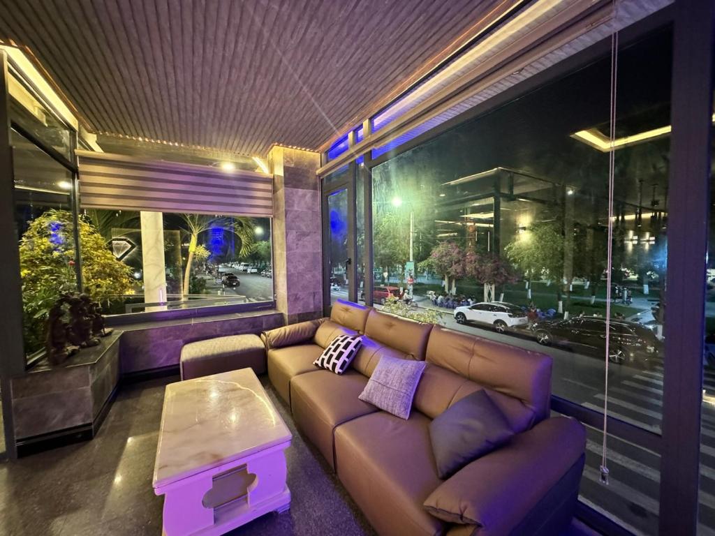 Y Linh Hotel