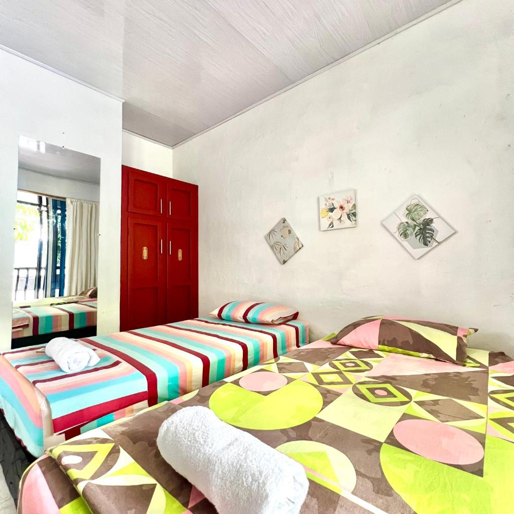 Precioso apartamento cerca a la hacienda Nápoles. photo 4