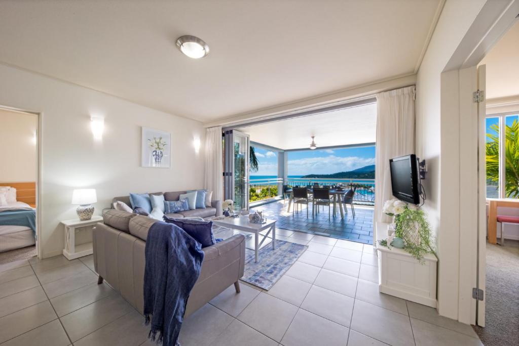 Coastal Charm On Airlie photo 3