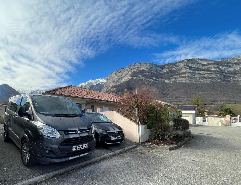 GRENOBLE SUD VARCES Suite privatisée au pied des Montagnes photo 1