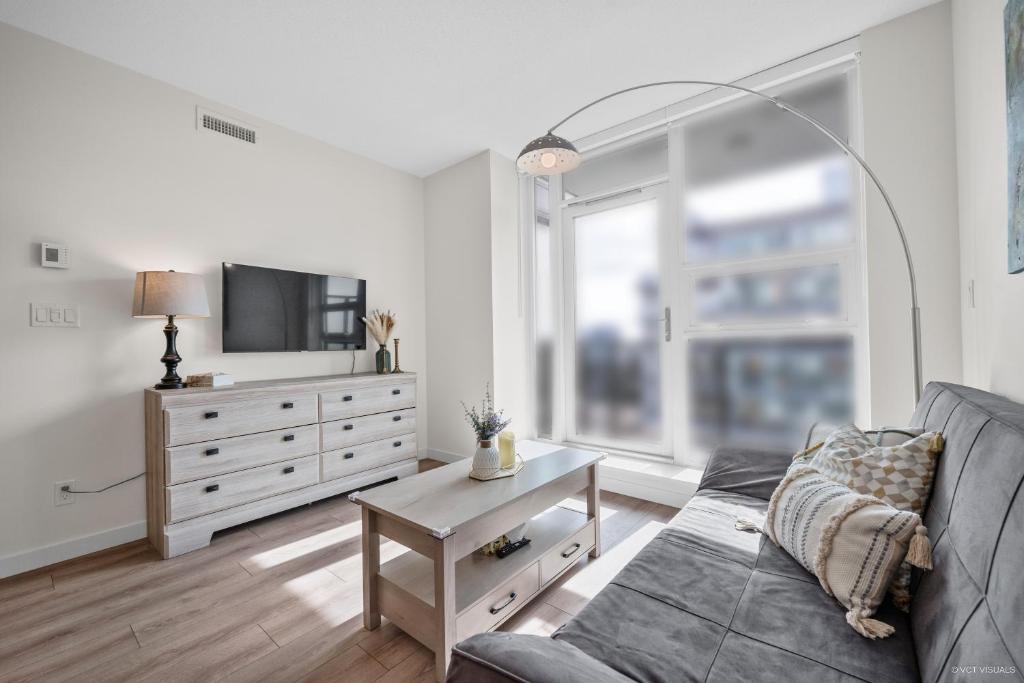 City Center Brand New 1 Bedroom 4 Guests Apartment photo 1