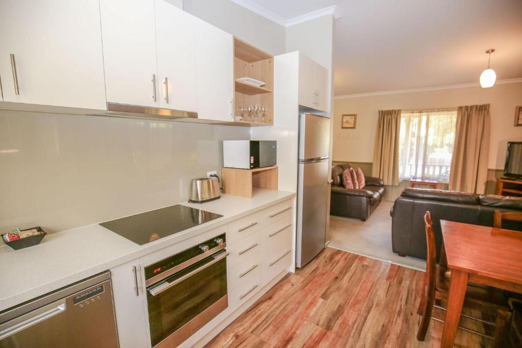 Silver Birches Holiday Village - Unit 6 photo 1