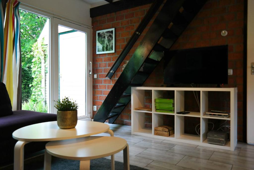 Fee 5 pers Modern holiday home with sauna and fenced garden photo 4