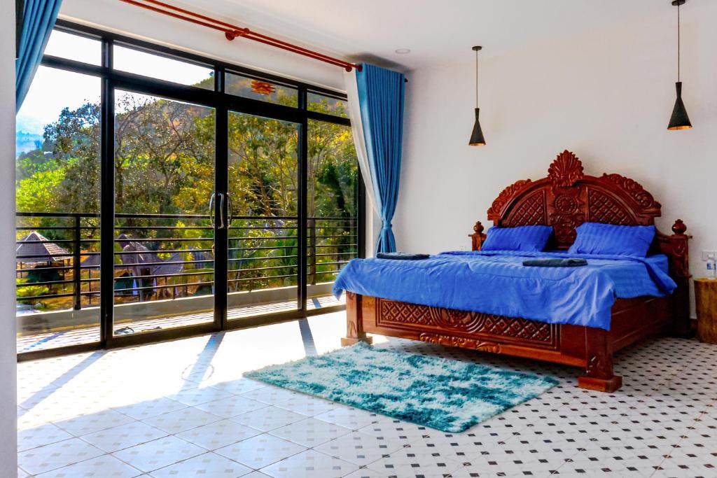 Kampot Hill Lodge