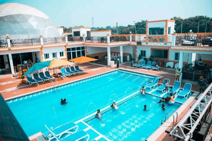 BAYVIEW VILLAGE, ACCRA