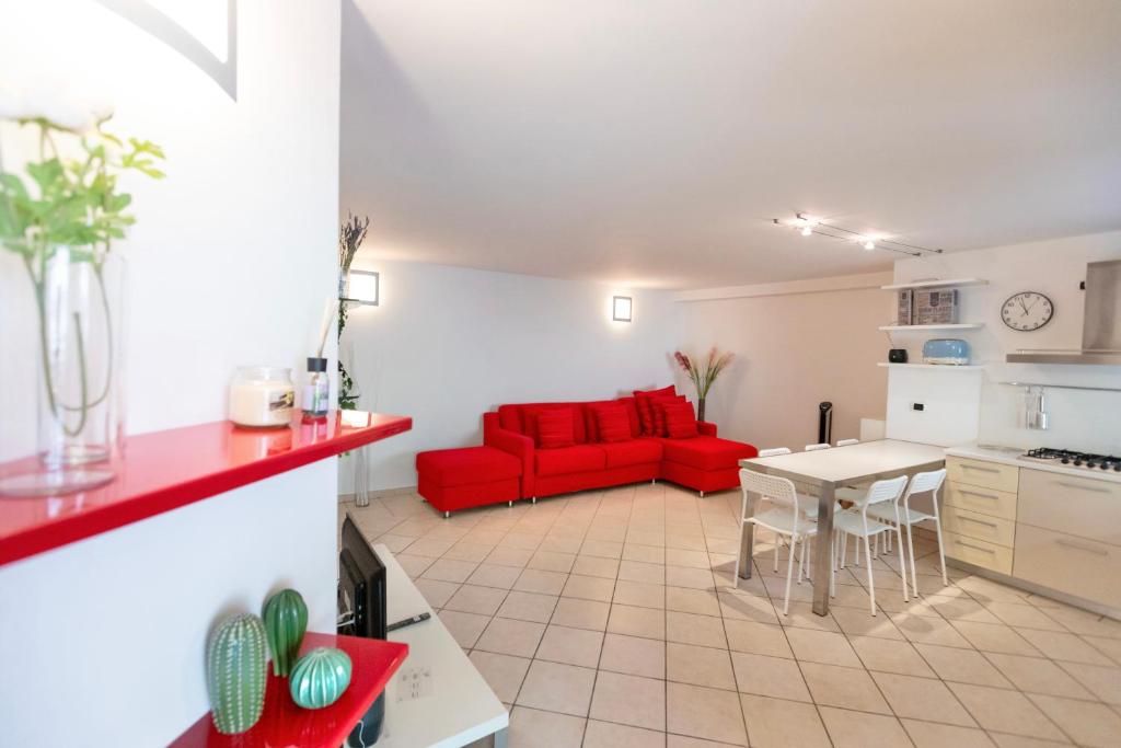 [Lago di Garda a 200 metri] La casa di Anna