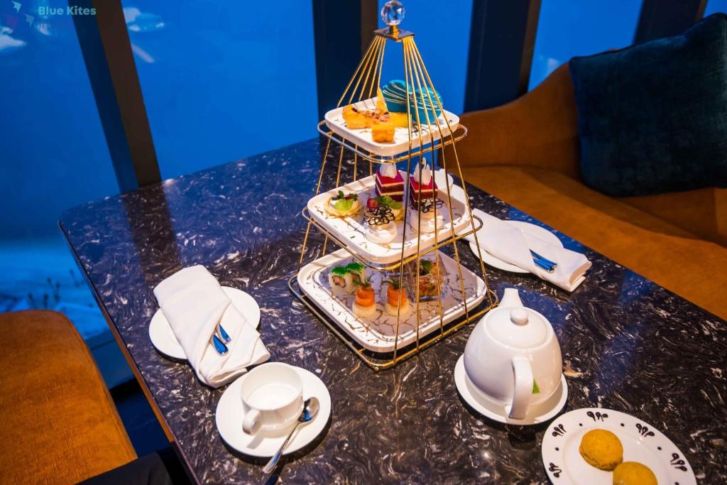 Anstay La Carte View Natural Wonders Ha Long