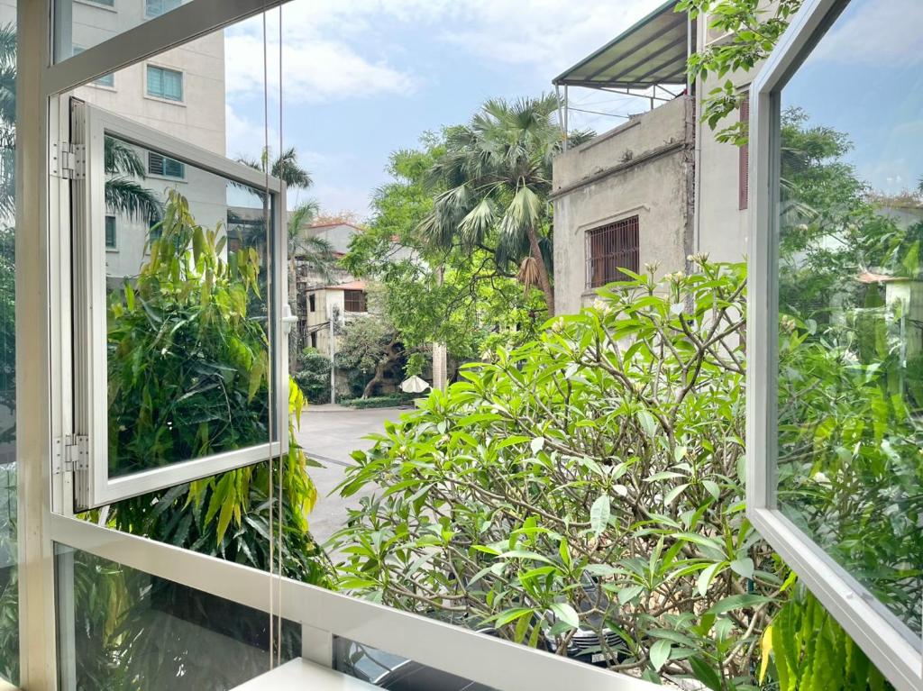 Cozy and spacious room close center and West Lake (2.1-671)