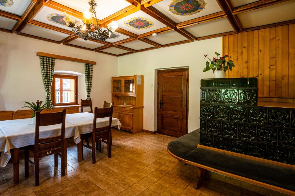 Traditional homestead Guhar in Radovna photo 3