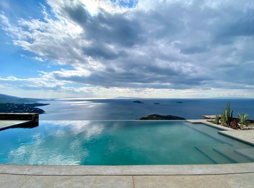 Andros Thea Luxury Villa photo 4