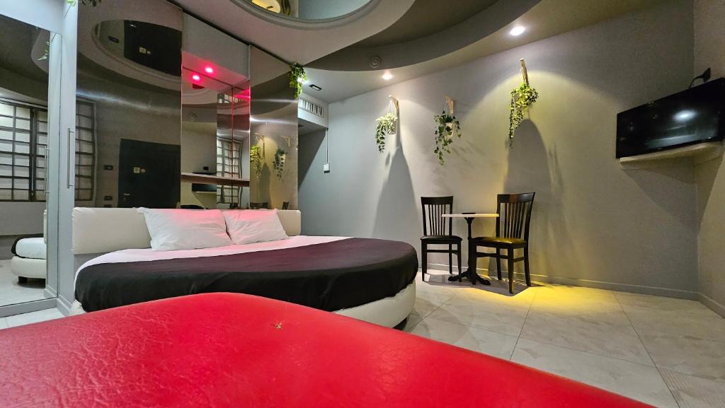 Silk Motel photo 3