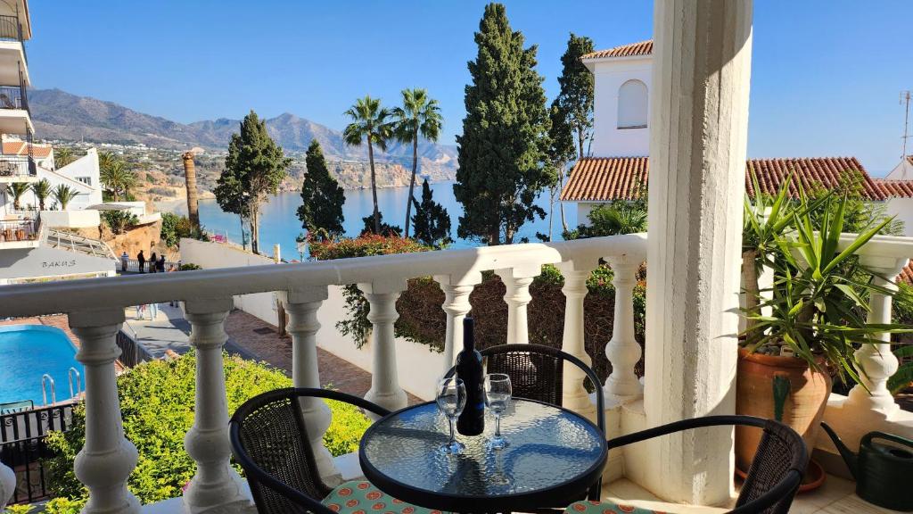 Carabeo 99 - Sleeps 4 photo 2