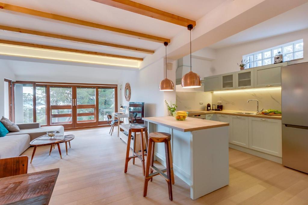 Villa Lavanda - Royal Suite photo 2