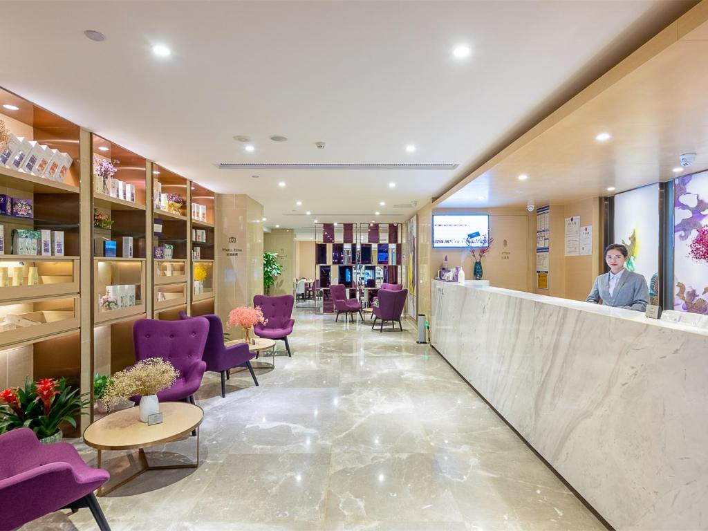 Lavande Hotel Guangzhou Shatai South Road Tianpingjia Metro Station photo 3