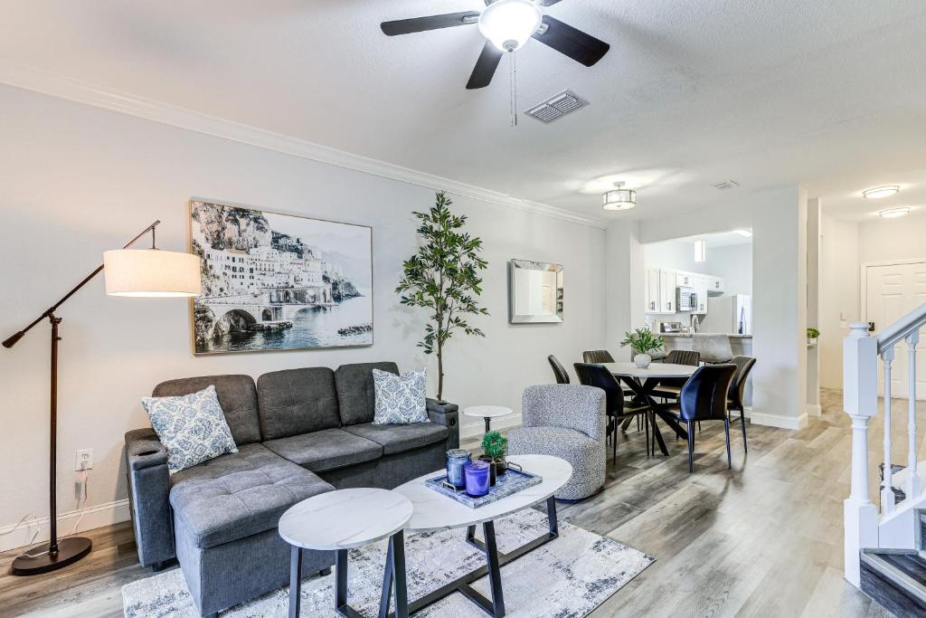 Tranquil Gainesville Gem with Lanai and Pool Access! photo 4