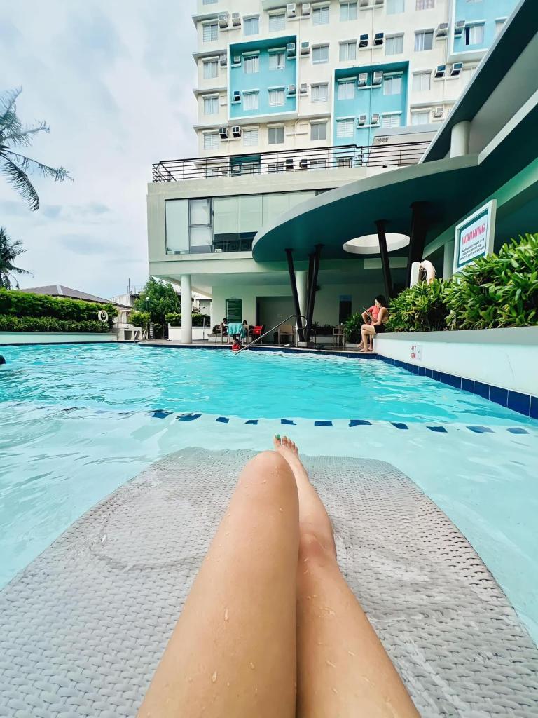 Sunsets and Good Vibes - 2 Bedroom Condo Unit photo 3