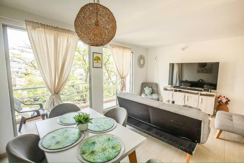 Espectacular apartamento en excelente sector photo 3