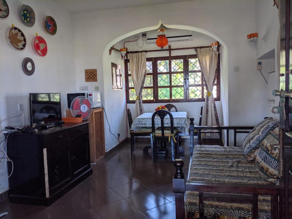 Karibuni Villa - Malindi beach view property photo 4