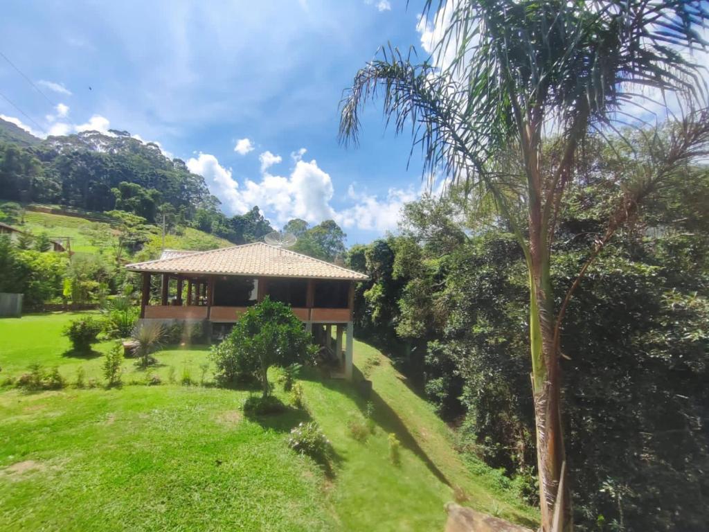 Chalé da Lua - Vista das Montanhas e do Jardim Exuberante, Próximo do Parque Nacional de Itatiaia photo 4