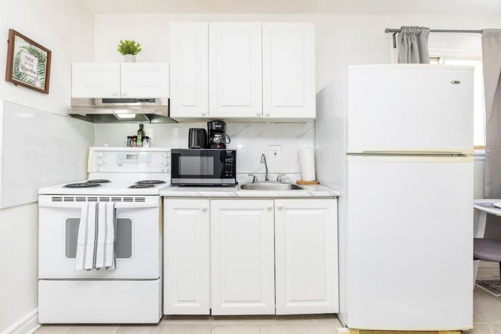 Pet-Friendly Studio Unit - Close to Chinatown photo 2